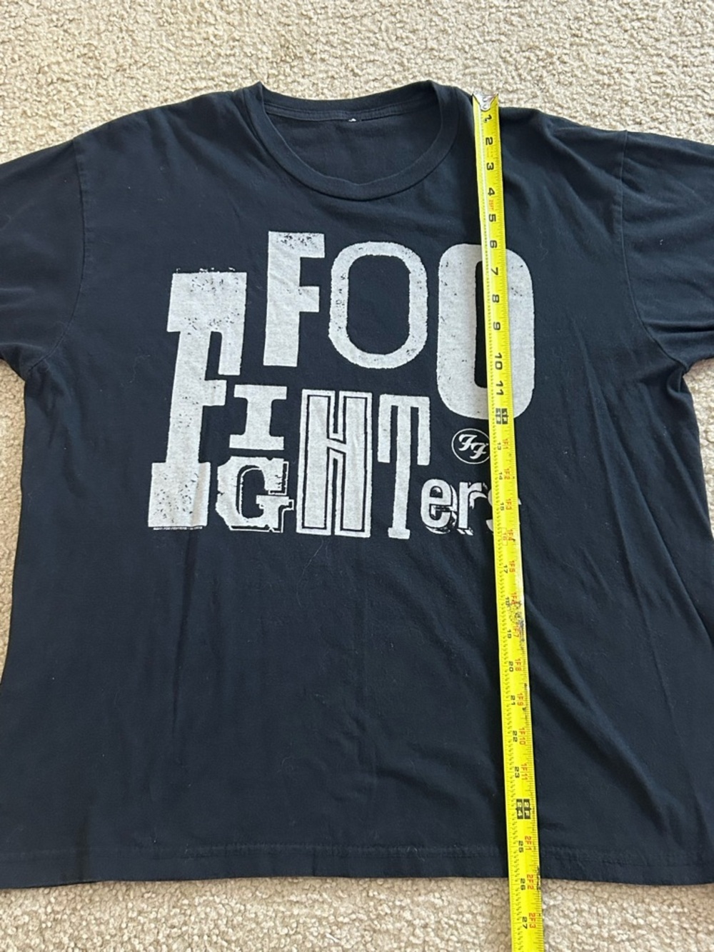 Foo Fighters Band 2011 Graphic Large L T-Shirt Short Sleeve Black - Picture 5 of 6